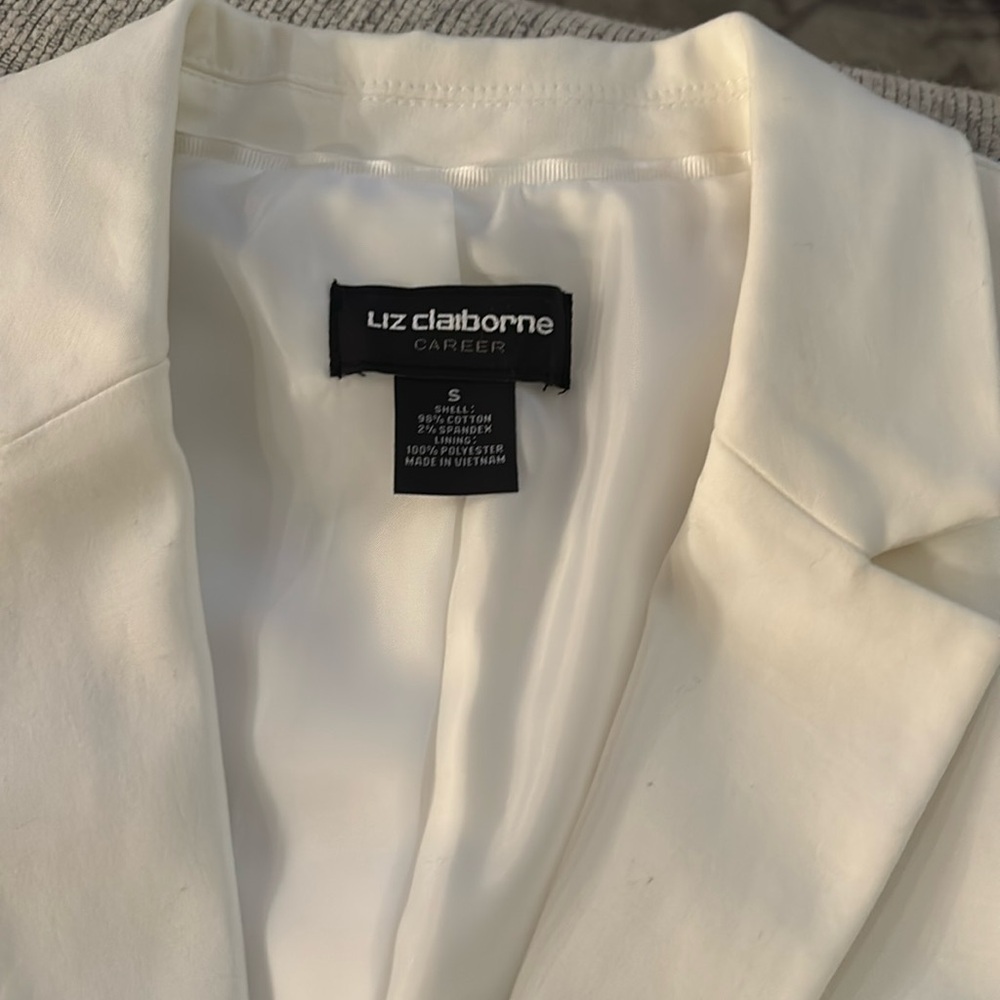 Very nice Blazer. Liz Claiborne. Lined. Just wore one time.